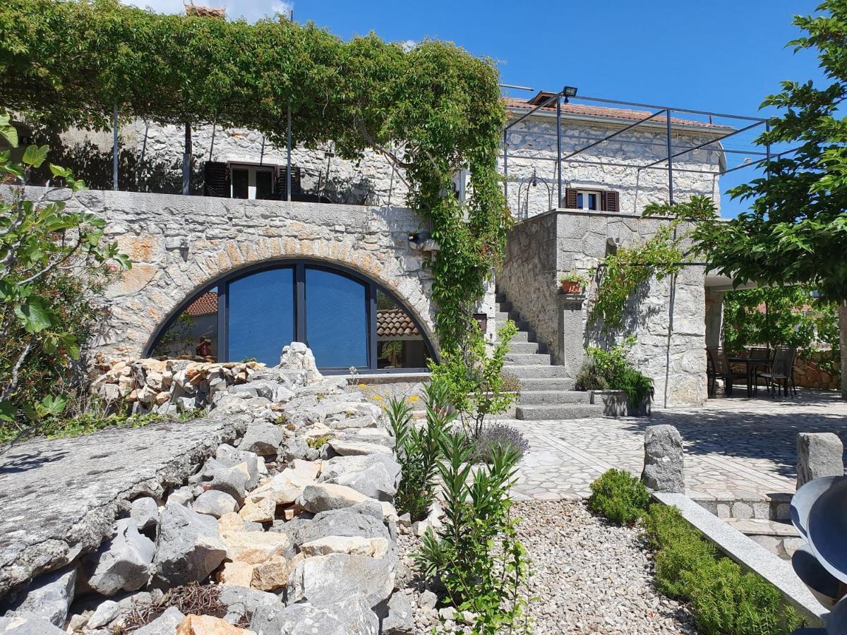 Ferienhaus Diny With Pool Pinezići